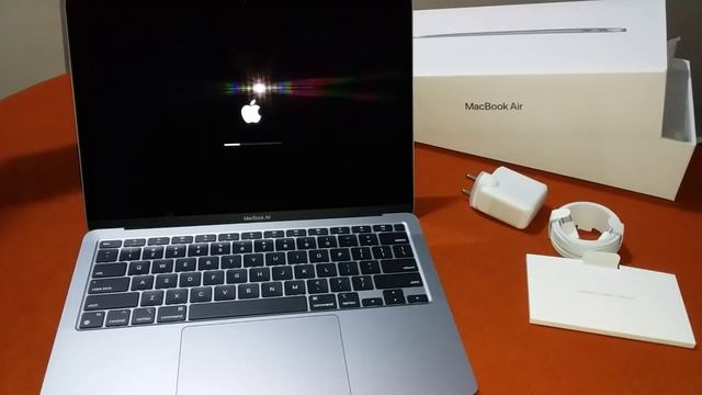 Unboxing MacBook Air | 8GB, 512GB | Apple смотреть онлайн