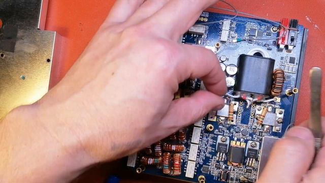 Что внутри SunSDR2DX. Краткий обзор и разборка. смотреть онлайн