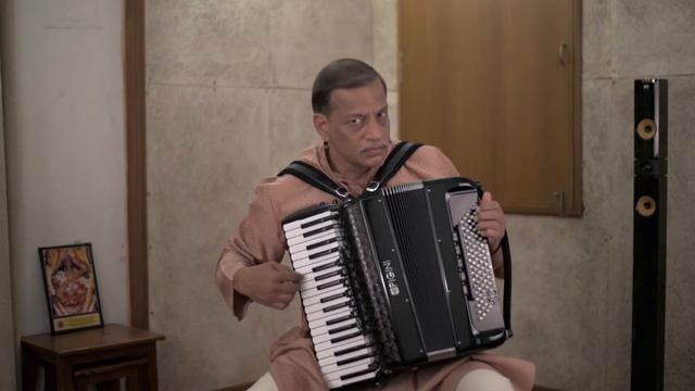 AUGURI PIGINI | Ravi Benne смотреть онлайн