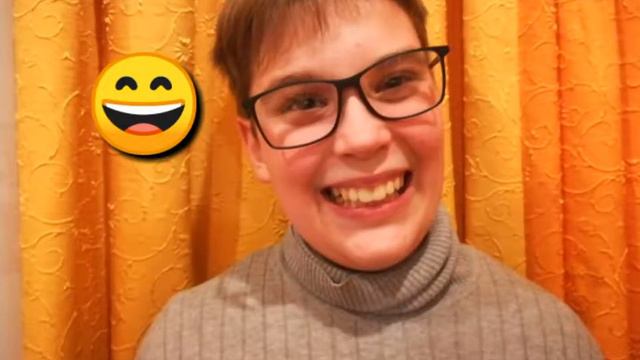 Emoji В РЕАЛЬНОЙ ЖИЗНИ😘😵😔😝 смотреть онлайн