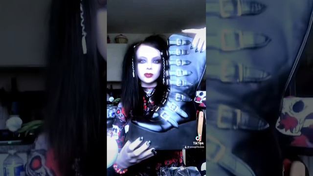 Some things I love #emo #goth #alt смотреть онлайн