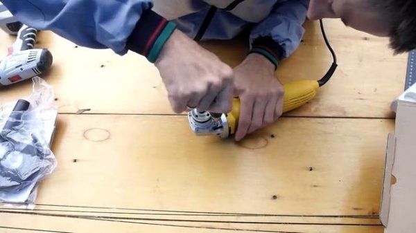 УШМ Wert EAG 0912