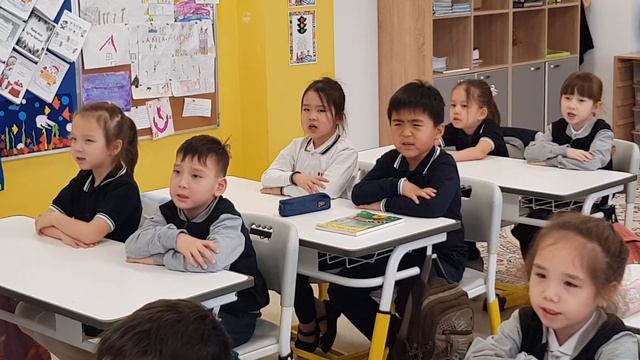 Ата әжем. 1-ші "а" сынып оқушылары. смотреть онлайн