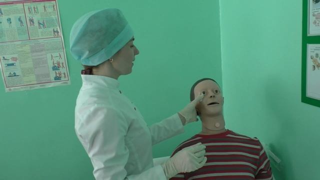 32 Закапывание капель в глаза смотреть онлайн