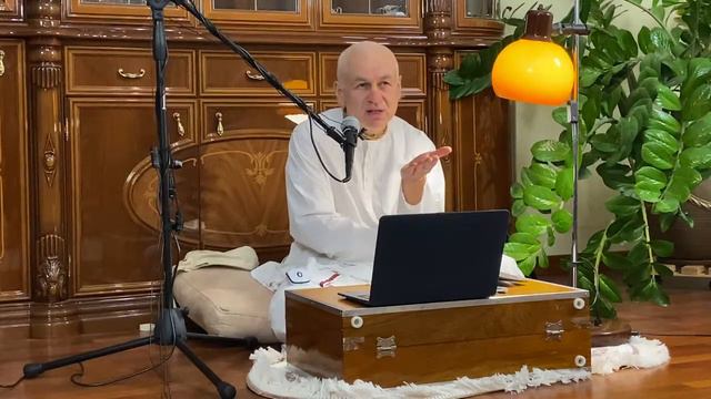 2022.12.05 Ач'юта Прія пр  - курс Бхакті Вайбхава