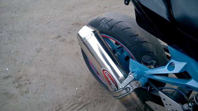 Kawasaki Z750 Scorpion Exhaust @KawasakiMotorsEU смотреть онлайн