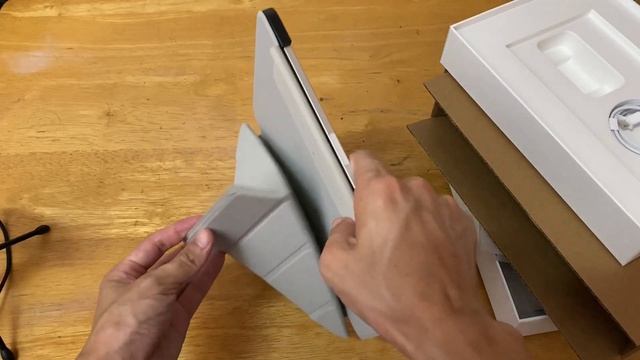 美國魚骨SwitchEasy Origami多角度支架折疊保護套開箱feat. iPad Air 5 (2022)，四種折法演示｜空中夜譚@Radio Night смотреть онлайн