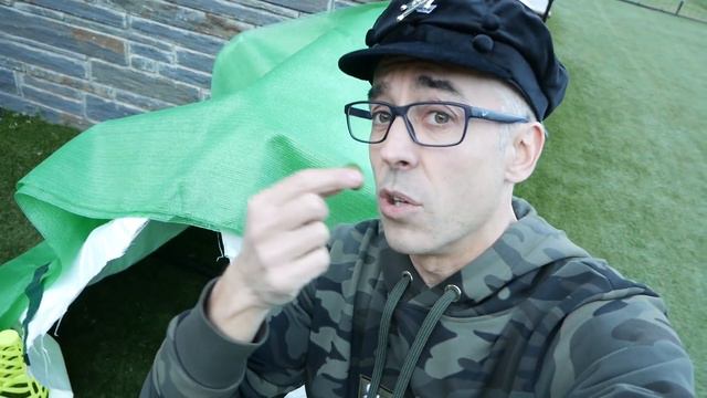 EL ULTIMO EN SALIR DE LA TINY HOUSE DE UN SOLO COLOR GANA!! смотреть онлайн