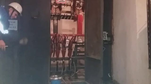 Снятие статического электричества на кабельной линии 6кВ смотреть онлайн