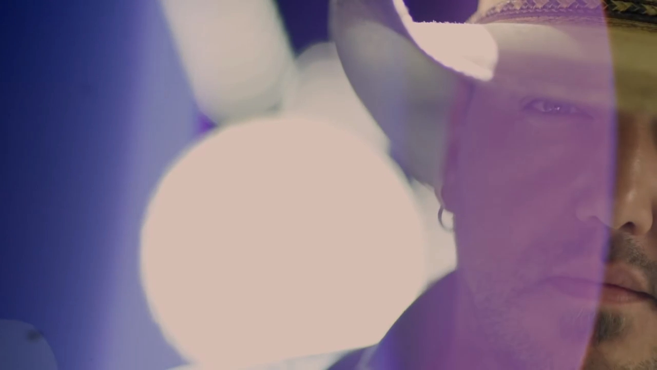 Jason Aldean - Lights Come On