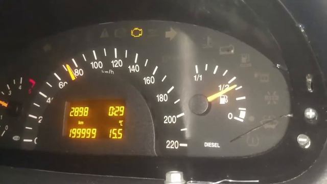 Mercedes Vito TURBO FAILURE- Odometer turning 200.000 смотреть онлайн