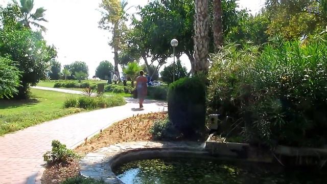Park on Alanya Embankment / Парк на набережной Аланьи смотреть онлайн
