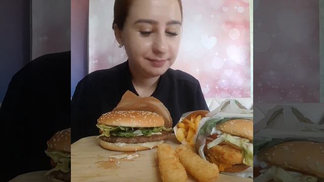 ASMR MUKBANG I Бургер гранд де люкс,чикен премьер,биг спешиал,сырные палочки,фри,соусы,кола смотреть онлайн