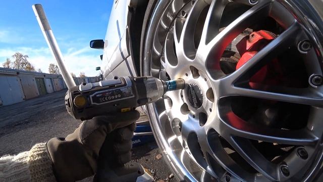 Переобул колеса OPEL OMEGA / OPEL CALIBRA смотреть онлайн