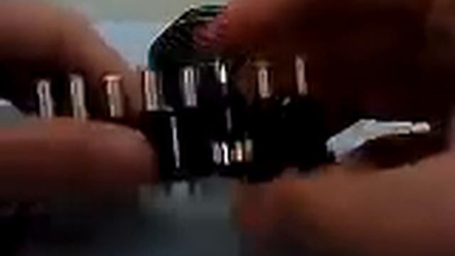 Универсальный автомобильный адаптер для ноутбуков смотреть онлайн