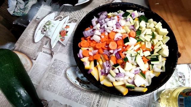 Очень вкусное лëгкое летнее ОВОЩНОЕ РАГУ без мясо. смотреть онлайн