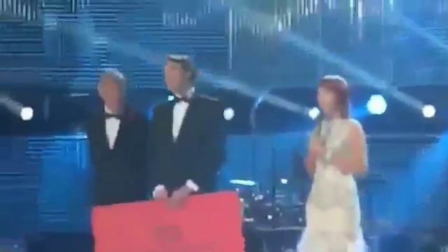 Анна Черна Поздравление Анны Черна на Банкете директоров 2015 Наша Экспресска на сцене смотреть онлайн