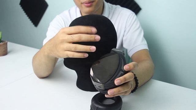 Is This The Future of Wireless Gaming Headsets? - ROG Strix Fusion 700 смотреть онлайн