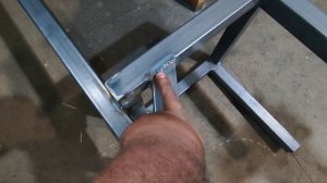 ОТЛИЧНАЯ САМОДЕЛКА из ПРОФИЛЬНОЙ ТРУБЫ // "Лофт" стул на 200кг!!!