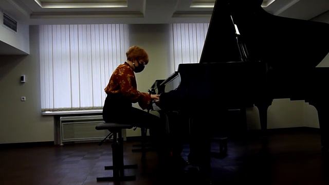 Римма Петрова (16 лет, общее фортепиано). Э.Брайер "Романтический этюд" смотреть онлайн