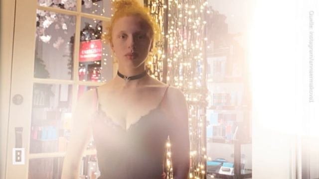 Boris Becker - Neon-BH & Netzstrumpfhose: Tochter Anna lässt ganz schön tief blicken смотреть онлайн