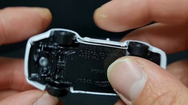 Hotwheels Porsche 993 GT2 (New Casting 2021! - Case) Review смотреть онлайн