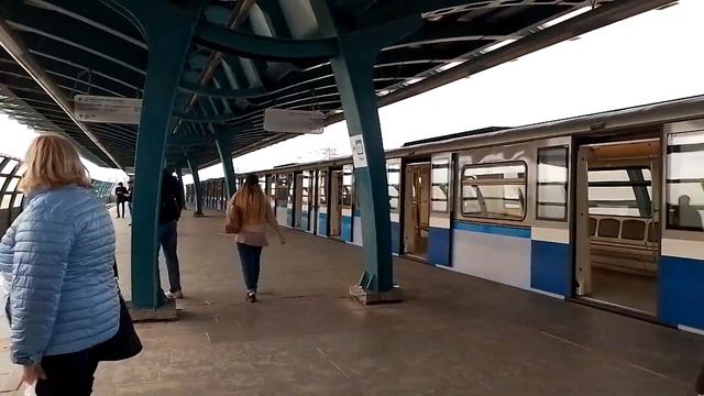 "Пустой!"81 - 740.4/741.4 "Русич маршрут №86 Битцевский парк - Бунинская аллея. смотреть онлайн