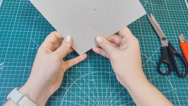 Собираю новогодний домик из картона. Часть 4 смотреть онлайн