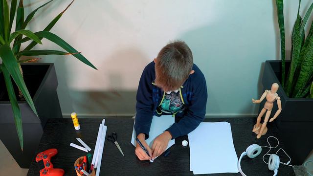 Щит крестоносца из бумаги. смотреть онлайн