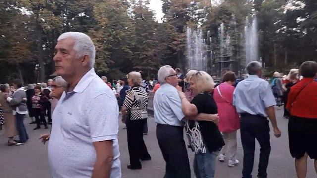 Virsta de aur -50+....Dansuri... смотреть онлайн