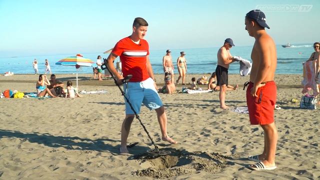 Я копаю с MINELAB MANTICORE на морском пляже