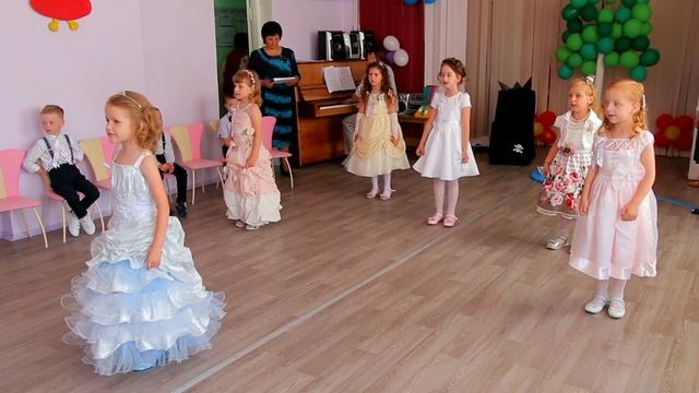 песня "Время быстро пролетело,в школу мне пара"для Выпускного в детском саду смотреть онлайн