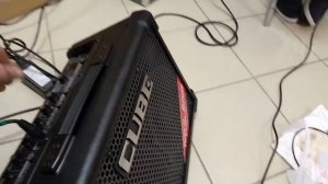 Roland CUBE Street Ex Стерео комбо усилитель с питанием от батареек