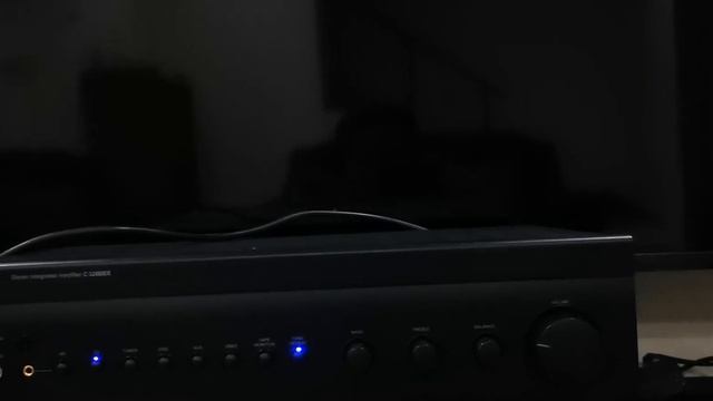 Comparing My Old Amp Marantz PM4400 Against NAD C326bee With KEF q350, Which Pairing Is Better. смотреть онлайн