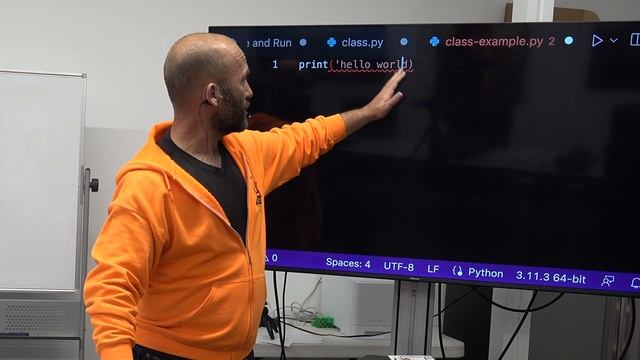 Write and Run Python Scripts (Python Part 2) смотреть онлайн