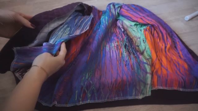 Как сшить бомбер/Соединение изделия с подкладом/Часть 2 смотреть онлайн