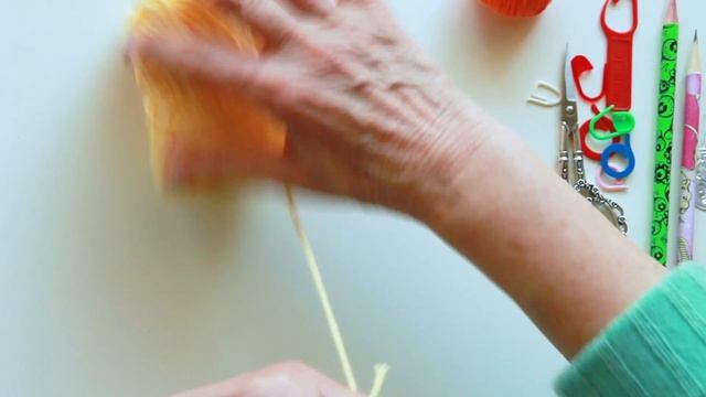 Научиться вязать крючком - ЛЕГКО! ВОЗДУШНЫЕ ПЕТЛИ. Вязание крючком для начинающих. смотреть онлайн