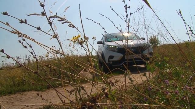 LADA XRAY Cross с 'автоматом'   в чем отличия от XRAY на 'механике'