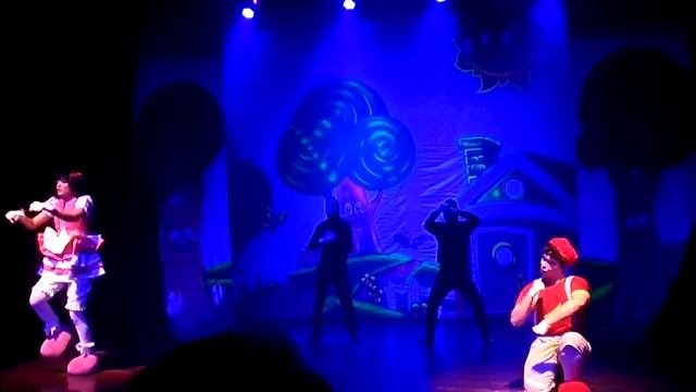 Teatro Dudinha e Mariana e a turma galinha pintadinha apresentação de natal 2015 смотреть онлайн