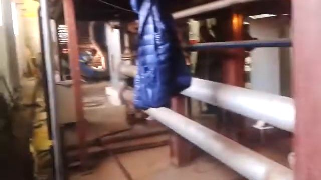 Накипь в чайнике. Как убрать накипь в чайнике. Накипь в чайнике электрическом. Чайник накипь смотреть онлайн