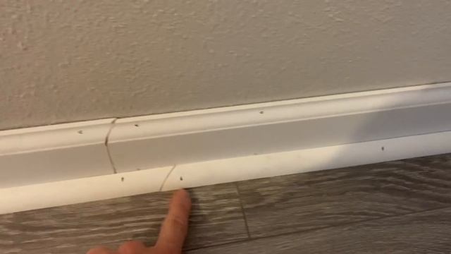 КОВРЫ ЕДУТ НА СВАЛКУ. КЛАДЕМ ПЛИНТУСА смотреть онлайн