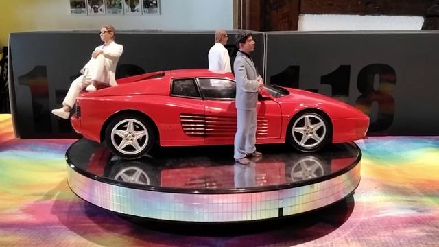 1 18 Ferrari 512TR Red Miami Vice What If 1984 n° KYOSHO смотреть онлайн