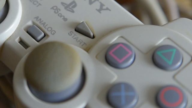 История геймпадов PlayStation. Эволюция Dualshock, все версии контроллера. смотреть онлайн