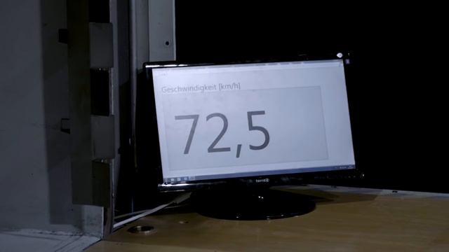 Knirps E 200 Windtunnel Test смотреть онлайн
