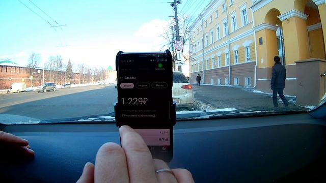 Понедельник 29 заказов в такси за 12 часов//ТаксиНН//Рабочие Будни Таксиста смотреть онлайн