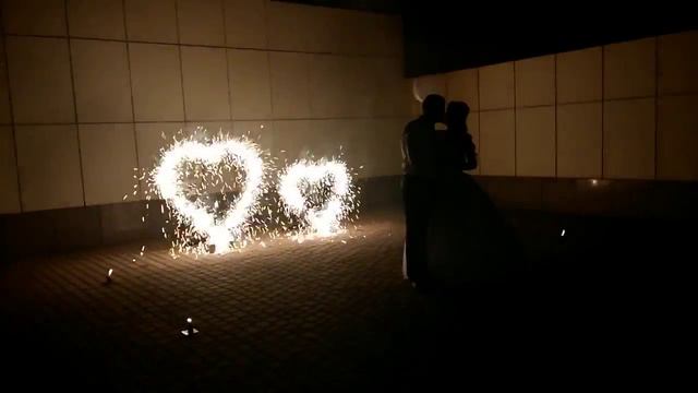 Огненные сердца + огненные фонтаны + салют средний калибр