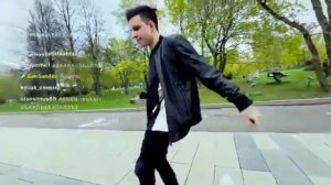 Мазелов танцует под ЛП