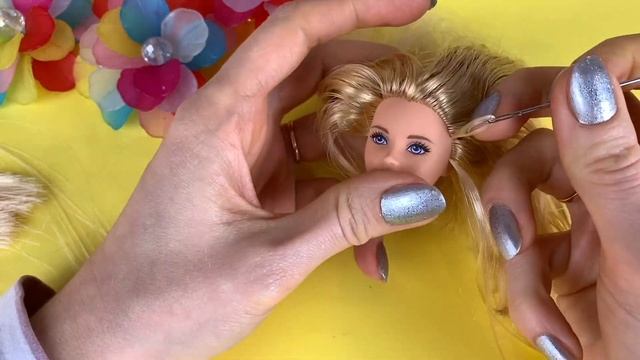 Куклы из чулана?Приводим волосы кукол в порядок?Стрижка Каре?Окраска ОМБрЕ на кукольных волосах смотреть онлайн