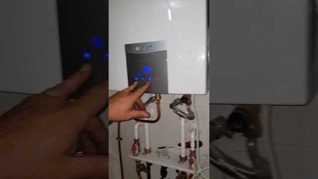 Cambiar de gas natural a butano calentador Vaillant turbo mag plus смотреть онлайн