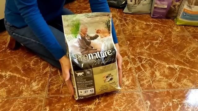 Обзор на кошачий корм, большой заказ кормов для кошек смотреть онлайн